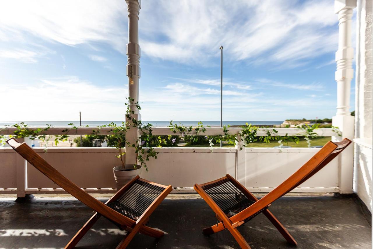 Апартаменты A View Of The Bay- Panoramic Sea Views- Sleeps 4 Westgate-on-Sea Экстерьер фото
